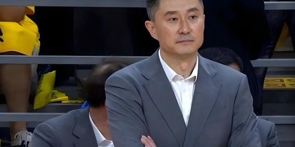 开云-2米26中锋打出CBA巨星水平！砍24分14板 球迷：杜锋怎么看？