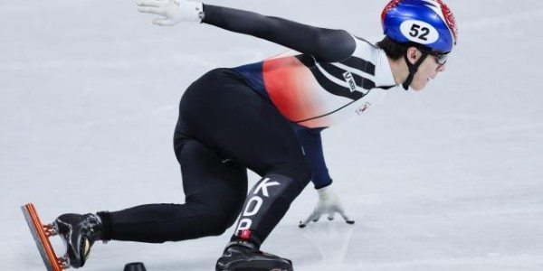 开云-男子1000米“抓马”频出 任子威刘少昂如何看判罚？