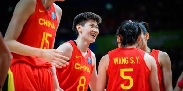 开云在线-半决赛依旧祭出10人轮转 中国女篮深度优势被低估