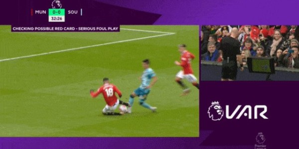 【英超】卡塞米罗又直红，10人曼联0比0南安普敦